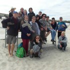 35. Gruppenbild am Strand